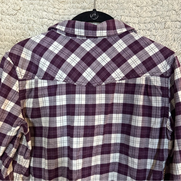 STIO purple and white plaid half button up flannel top S - Picture 11 of 12